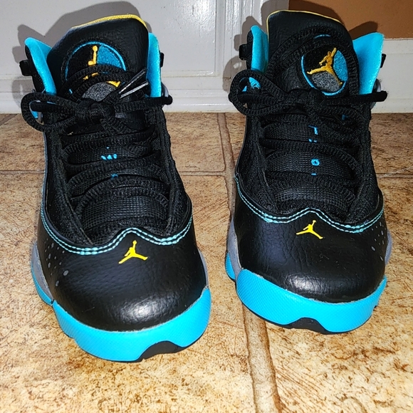 Nike Air Jordan VI - 6 Rings - Picture 3 of 5